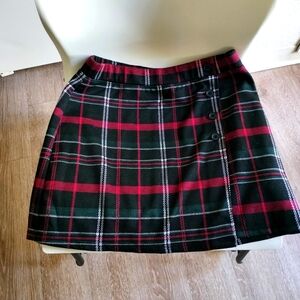 FREE WITH ANY PURCHASE laid Skirt RED Black white medium juniors EUC